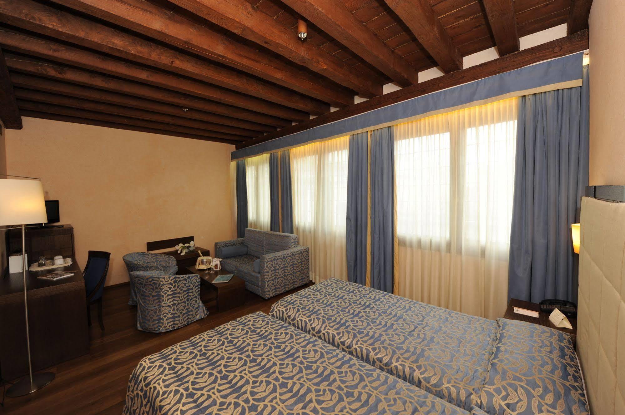 Hotel Palazzo Selvadego Venecia Habitación foto
